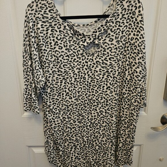 Animal Print Tunic - Picture 5 of 6